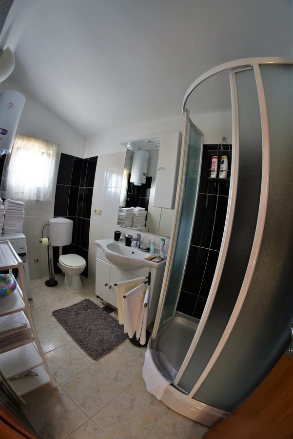 Apartment Ivica มาลี เดอร์เวนิค ภายนอก รูปภาพ